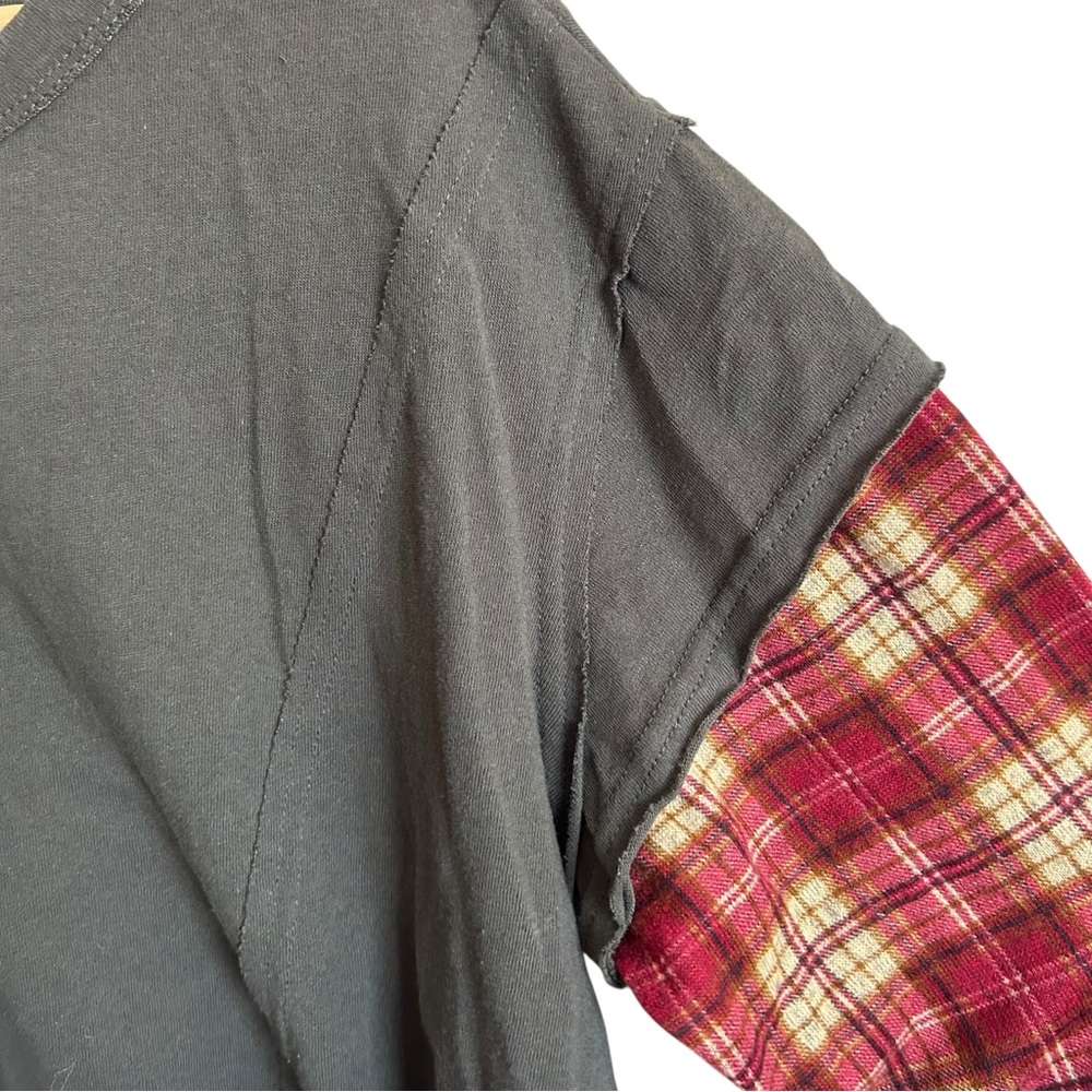 NATURAL LIFE Gray Top with Plaid Sleeves Medium - Picture 11 of 11
